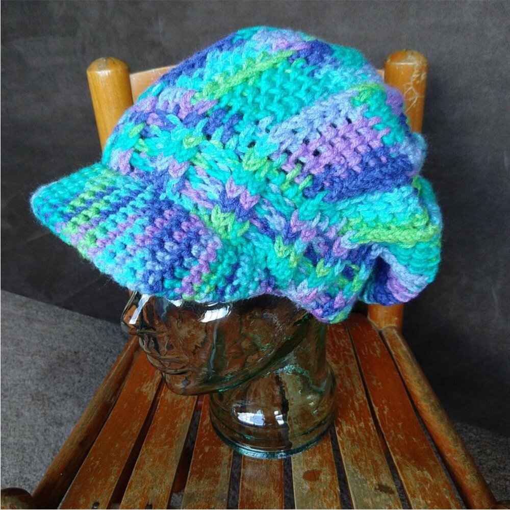 Slouchy hat 
Handmade
New never worn